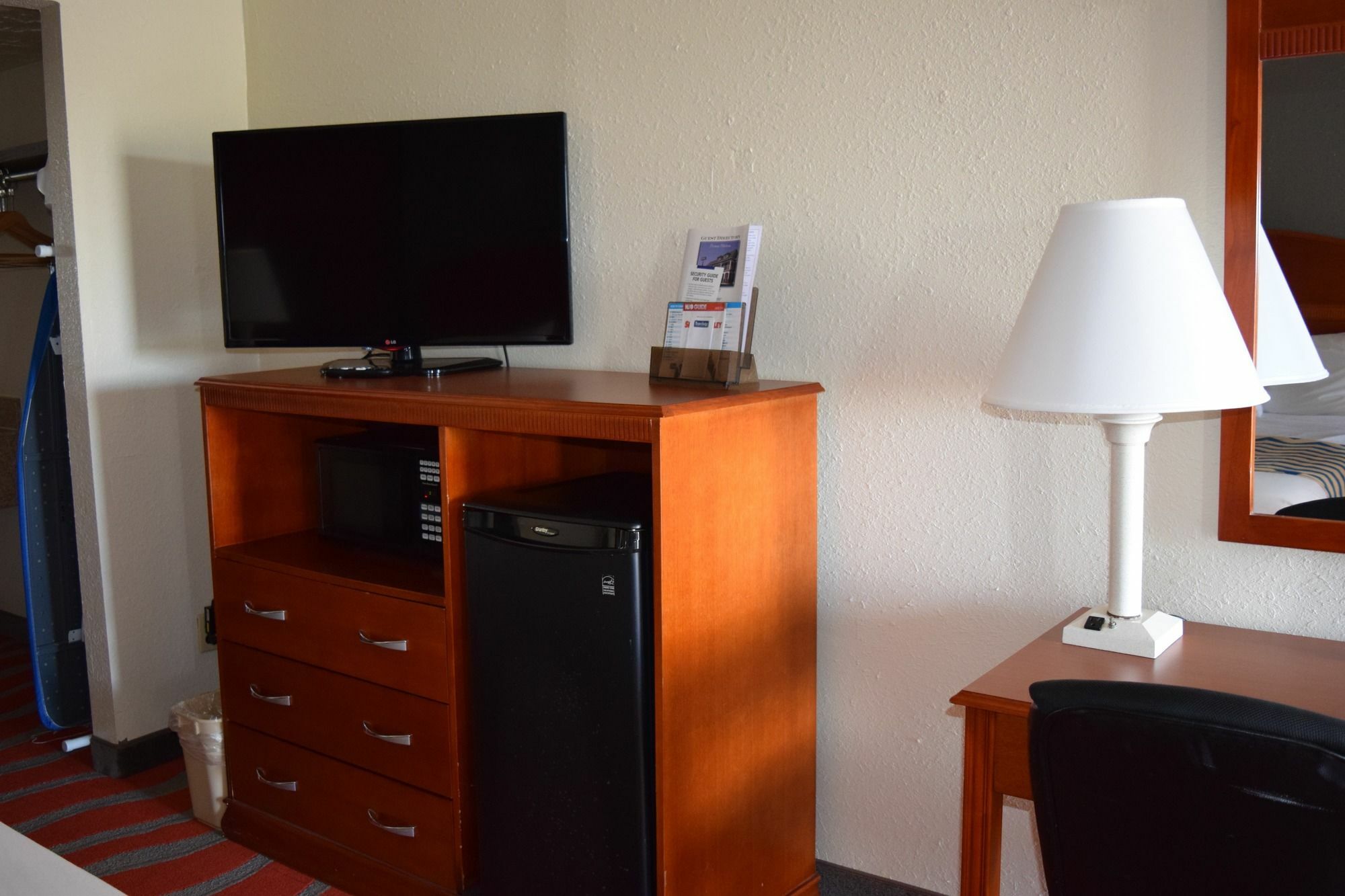 Travelodge Inn & Suites By Wyndham Norman Eksteriør bilde